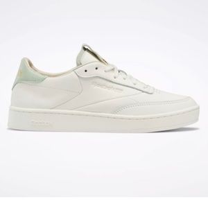 New Reebok Women’s Club C Clean Sneaker white/green